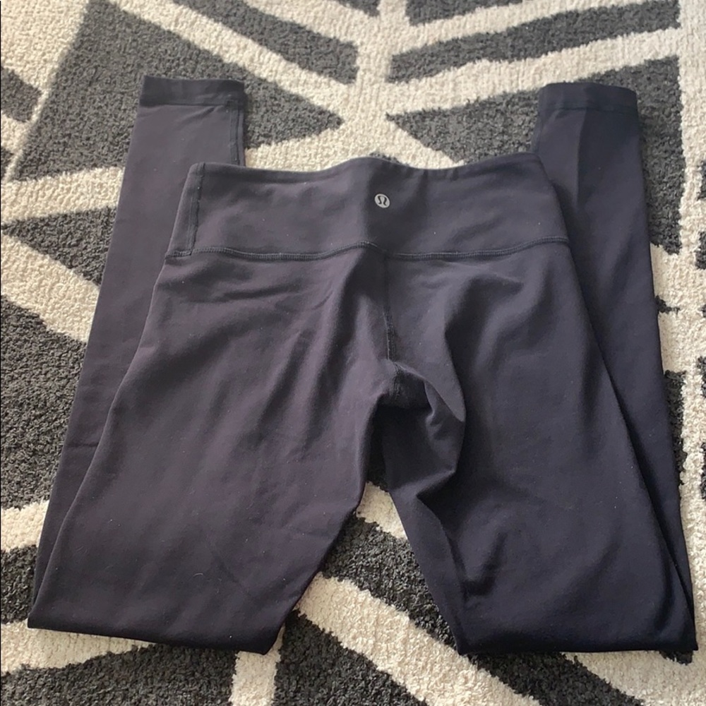 Lululemon Black Wunder Under Leggings Size 6